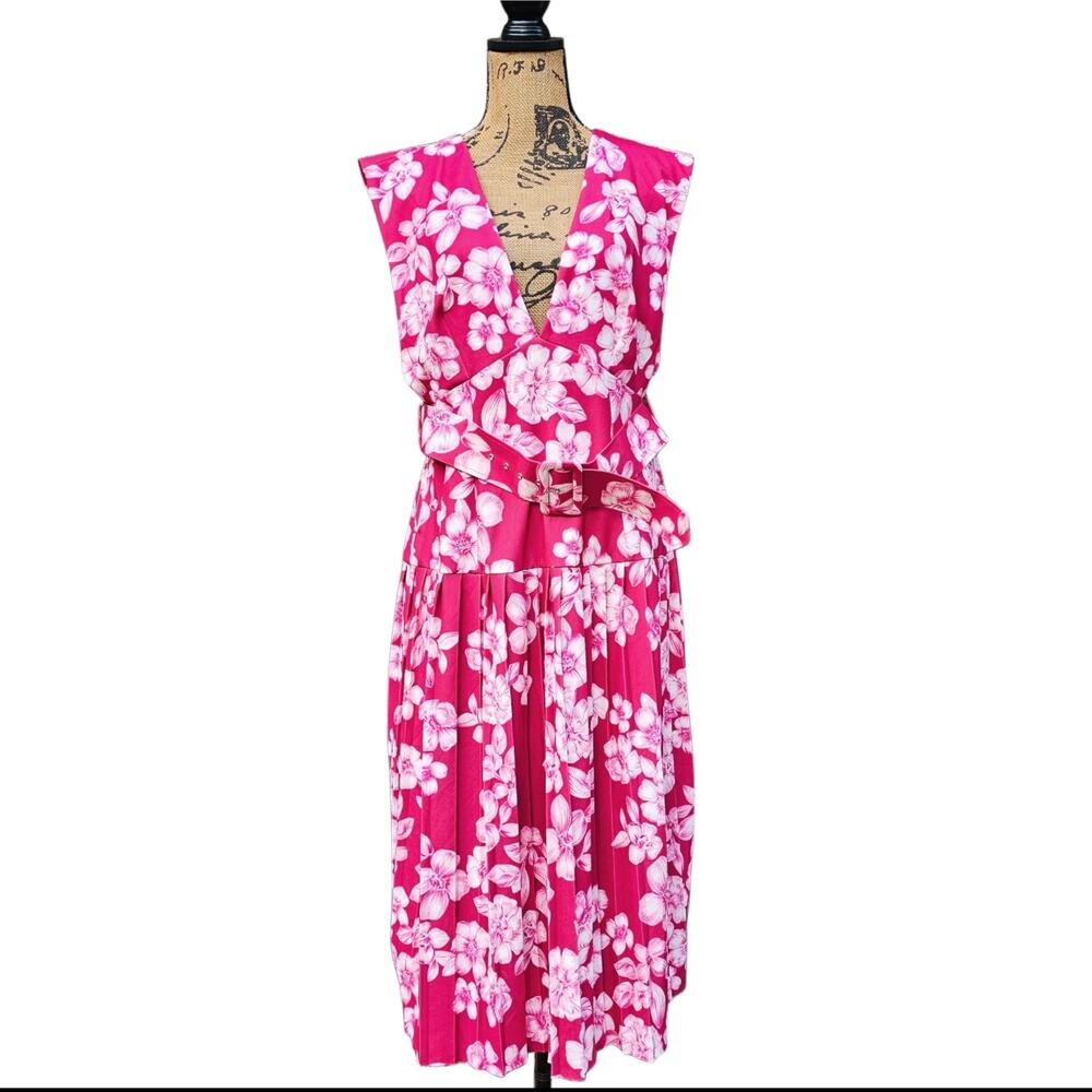 ASOS Pink Floral Dress Size 12 Plunge VNeck Belted Pleats Sleeveless Stretch